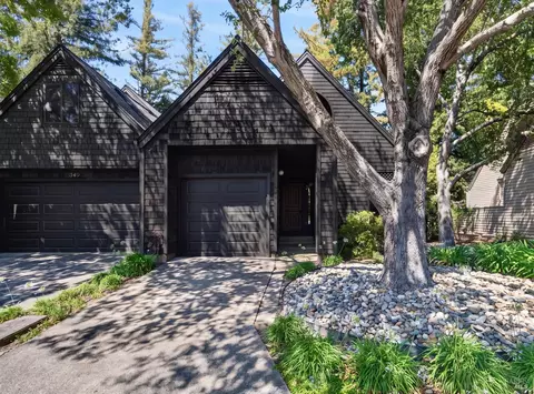 1349 Saint James Dr, Saint Helena, CA 94574