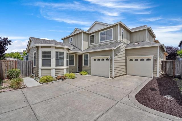 2351 Tedeschi Dr, Santa Rosa, CA 95403