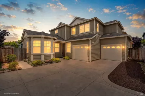 2351 Tedeschi Dr, Santa Rosa, CA 95403
