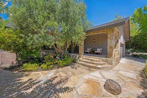 Exterior - 685 Vischer Ct, Sonoma, CA 95476 photo 11 of 20