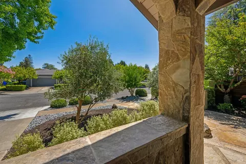 Exterior - 685 Vischer Ct, Sonoma, CA 95476 photo 12 of 20