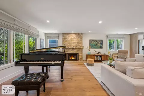 Living - 685 Vischer Ct, Sonoma, CA 95476 photo 4 of 7
