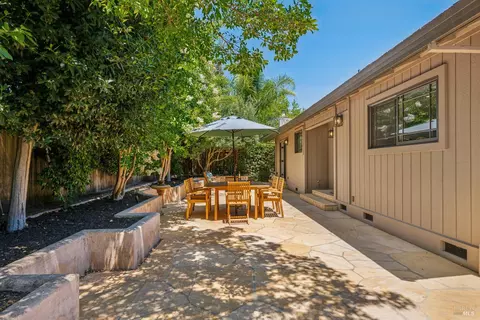 Exterior - 685 Vischer Ct, Sonoma, CA 95476 photo 8 of 20