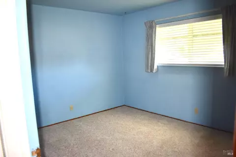 Bedroom - 735 Tobin Dr, Vallejo, CA 94589 photo 2 of 4