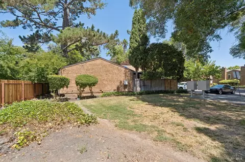 Exterior - 850 E Cotati Ave #15, Cotati, CA 94931 photo 9 of 10