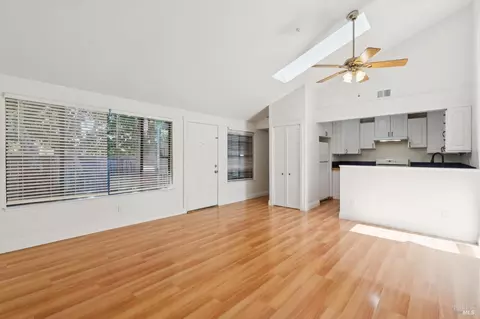 Living - 850 E Cotati Ave #15, Cotati, CA 94931 photo 1 of 7