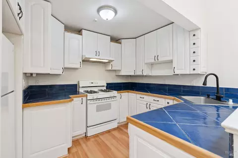 Kitchen - 850 E Cotati Ave #15, Cotati, CA 94931 photo 1 of 6