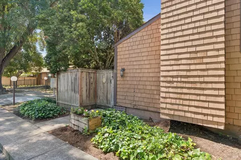 Exterior - 850 E Cotati Ave #15, Cotati, CA 94931 photo 4 of 10