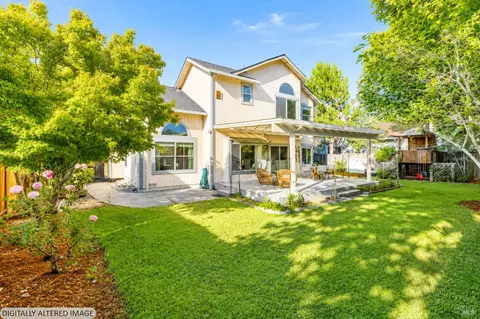 Exterior - 316 Windflower Ct, Windsor, CA 95492 photo 5 of 13