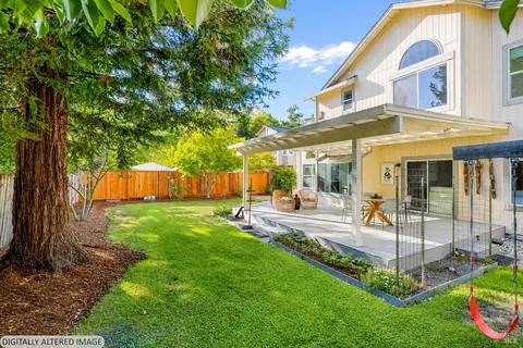 Exterior - 316 Windflower Ct, Windsor, CA 95492 photo 7 of 13