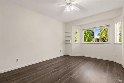 Bedroom - 316 Windflower Ct, Windsor, CA 95492 photo 6 of 9