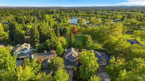 View/Area - 316 Windflower Ct, Windsor, CA 95492 photo 2 of 11