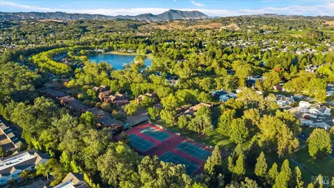 View/Area - 316 Windflower Ct, Windsor, CA 95492 photo 5 of 11