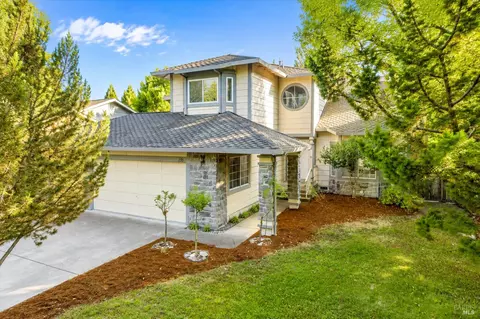 Exterior - 316 Windflower Ct, Windsor, CA 95492 photo 10 of 13