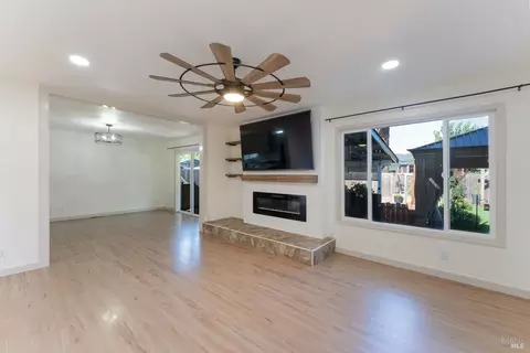 Living - 235 Pomo Dr, Ukiah, CA 95482 photo 1 of 2