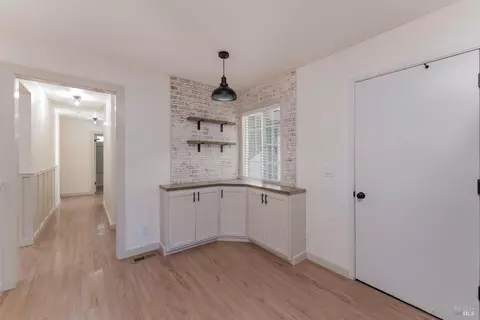 Entry Way - 235 Pomo Dr, Ukiah, CA 95482 photo 2 of 3