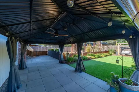 Exterior - 235 Pomo Dr, Ukiah, CA 95482 photo 7 of 15