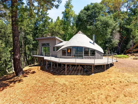 1800 Holmes Ranch Rd, Philo, CA 95466 photo 1
