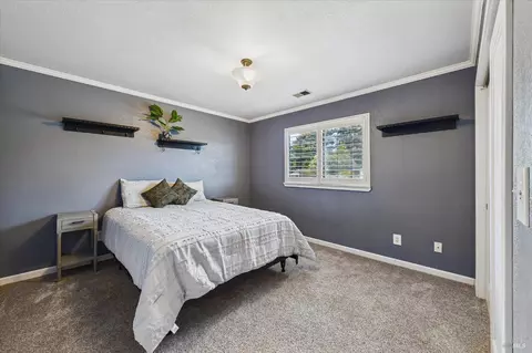 Bedroom - 1550 Chabot Ct, Eureka, CA 95503 photo 3 of 6