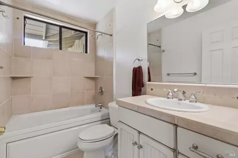 Bath - 9160 Water Rd, Cotati, CA 94931 photo 2 of 2