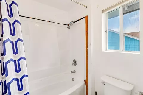 Bath - 133 Haviture Way, Vallejo, CA 94589 photo 5 of 5