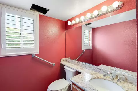 Bath - 133 Haviture Way, Vallejo, CA 94589 photo 1 of 5