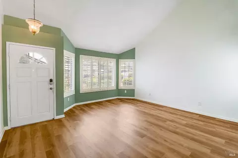 Living - 133 Haviture Way, Vallejo, CA 94589 photo 1 of 8