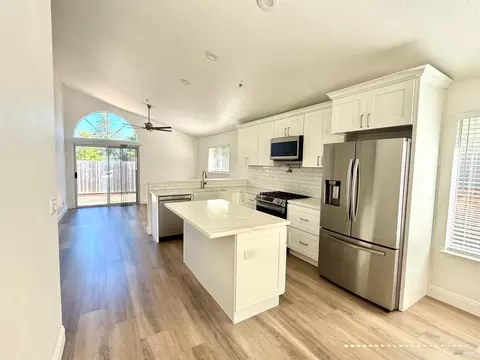 2012 Devonshire Dr, Napa, CA 94558 photo 6