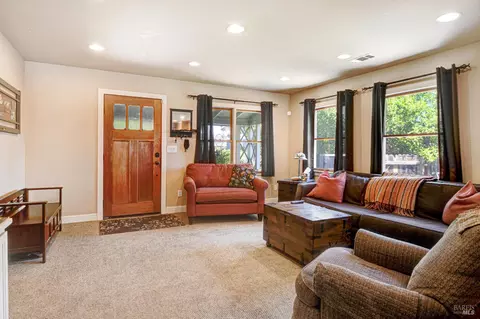 Entry Way - 1335 E St, Napa, CA 94559 photo 2 of 2