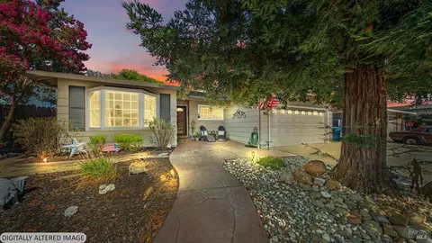185 Midvale Dr, Vacaville, CA 95687