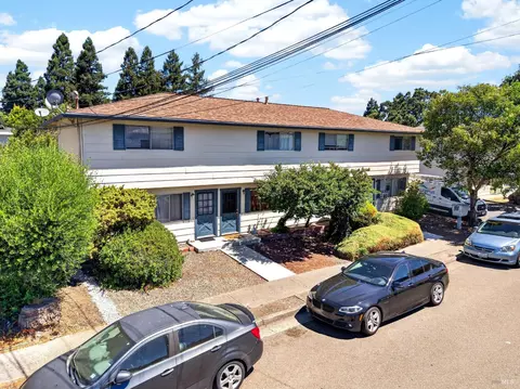 1325 Edwards Ave, Santa Rosa, CA 95401