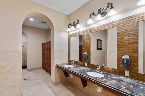 Bath - 1135 Symphony Way, Vallejo, CA 94591 photo 8 of 8
