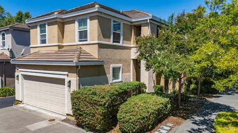 5078 Nebbiolo Ct, Fairfield, CA 94534