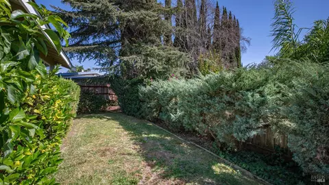 Exterior - 2050 Ramsay Ct, Fairfield, CA 94534 photo 8 of 13