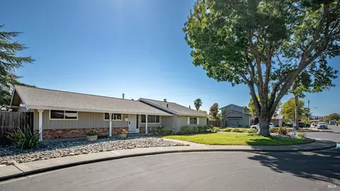 Exterior - 2050 Ramsay Ct, Fairfield, CA 94534 photo 2 of 13