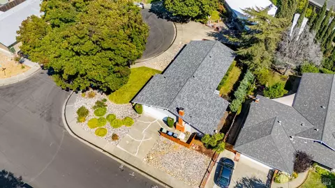 View/Area - 2050 Ramsay Ct, Fairfield, CA 94534 photo 2 of 4