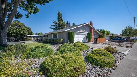 Exterior - 2050 Ramsay Ct, Fairfield, CA 94534 photo 3 of 13
