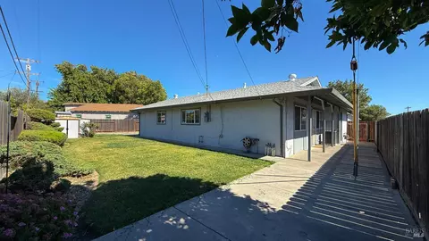 Exterior - 1210 Coolidge St, Fairfield, CA 94533 photo 4 of 9