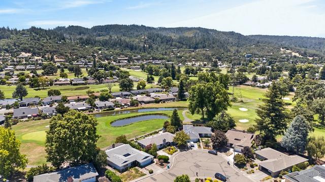 189 Oak Shadow Dr, Santa Rosa, CA 95409