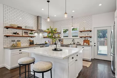 216 Olive St, Santa Rosa, CA 95401
