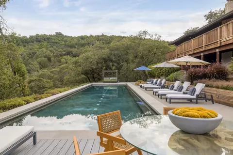 5320 Grove St, Sonoma, CA 95476