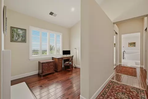 Entry Way - 5 Silverstone Ct, Napa, CA 94558 photo 4 of 5