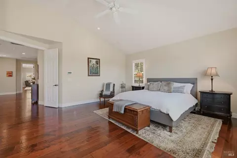 Bedroom - 5 Silverstone Ct, Napa, CA 94558 photo 3 of 10