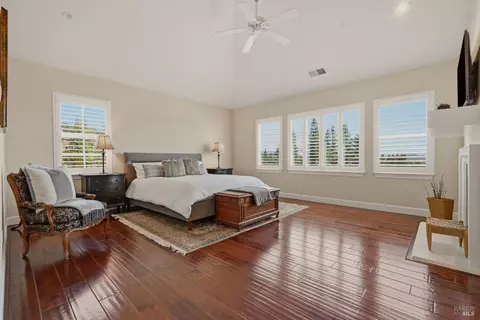 Bedroom - 5 Silverstone Ct, Napa, CA 94558 photo 1 of 10