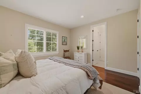 Bedroom - 5 Silverstone Ct, Napa, CA 94558 photo 6 of 10