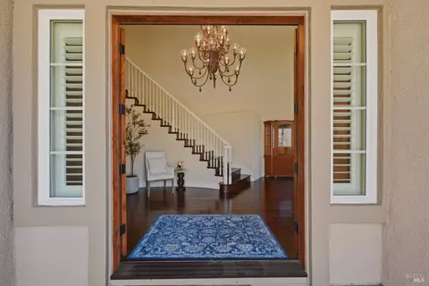Entry Way - 5 Silverstone Ct, Napa, CA 94558 photo 2 of 5