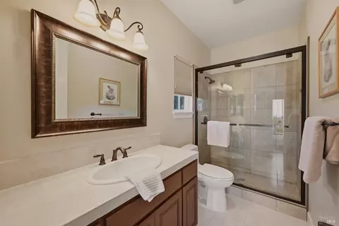 Bath - 5 Silverstone Ct, Napa, CA 94558 photo 7 of 9