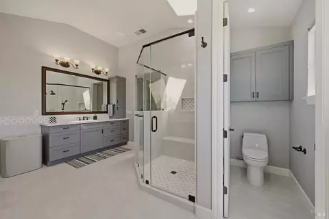 Bath - 5 Silverstone Ct, Napa, CA 94558 photo 9 of 9