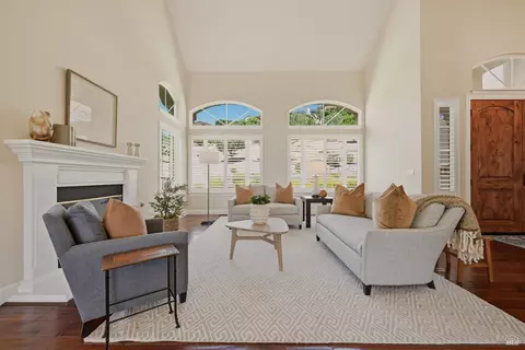 Living - 5 Silverstone Ct, Napa, CA 94558 photo 1 of 8
