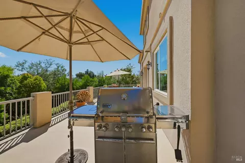 Exterior - 5 Silverstone Ct, Napa, CA 94558 photo 11 of 22